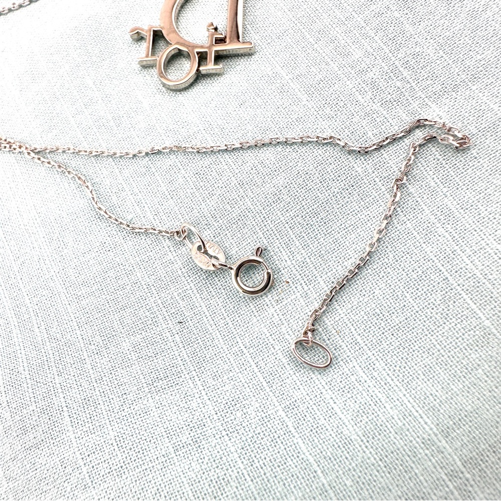 Dior charm necklace. With 18 inch sterling silver chain. - Picture 5 of 5